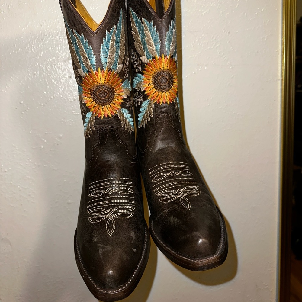 Wild Deer boots. Never worn. Size 6.5